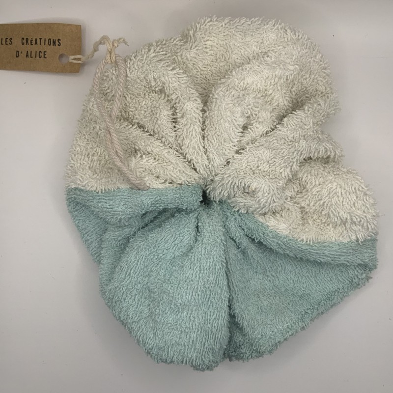 Fleur de douche bleu et blanc